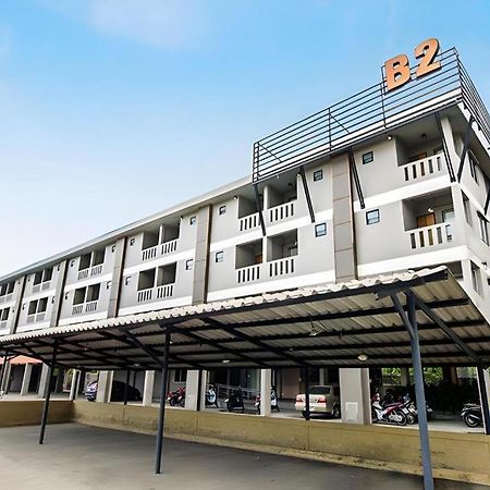 Hotel B2 Santitham à Chiang Mai Extérieur photo